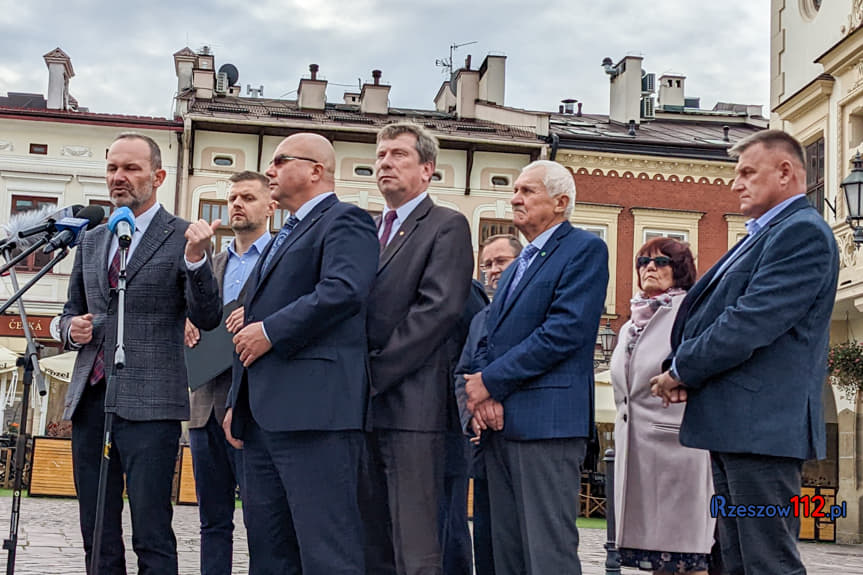 Europoseł K. Hetman w Rzeszowie: "polityka energetyczna PiS jest nieudolna"