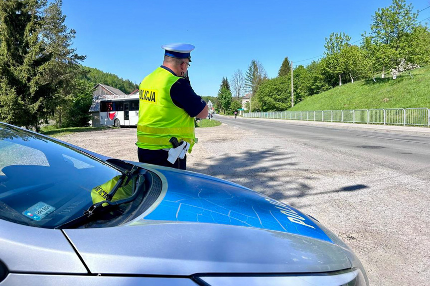 Prawo jazdy miał niespełna dwa miesiące, stracił na trzy