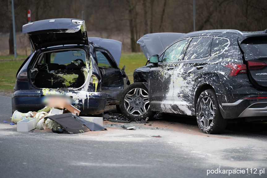 Wypadek w Twierdzy. Zderzyły się trzy samochody