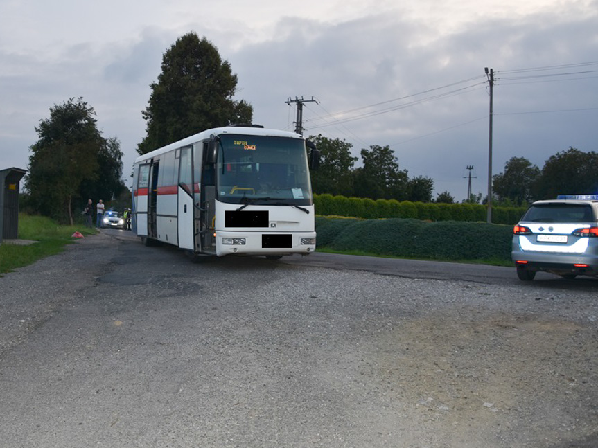 Zmarł pieszy potrącony przez autobus