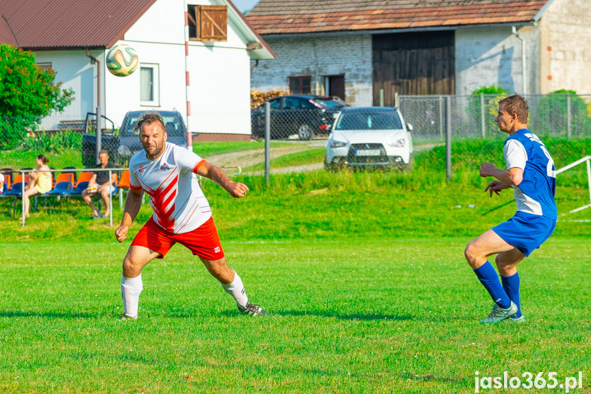 Tajfun Łubno Szlacheckie - Jasiołka Hankówka-Brzyszczki 4:3