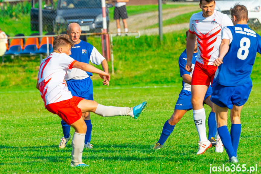 Tajfun Łubno Szlacheckie - Jasiołka Hankówka-Brzyszczki 4:3