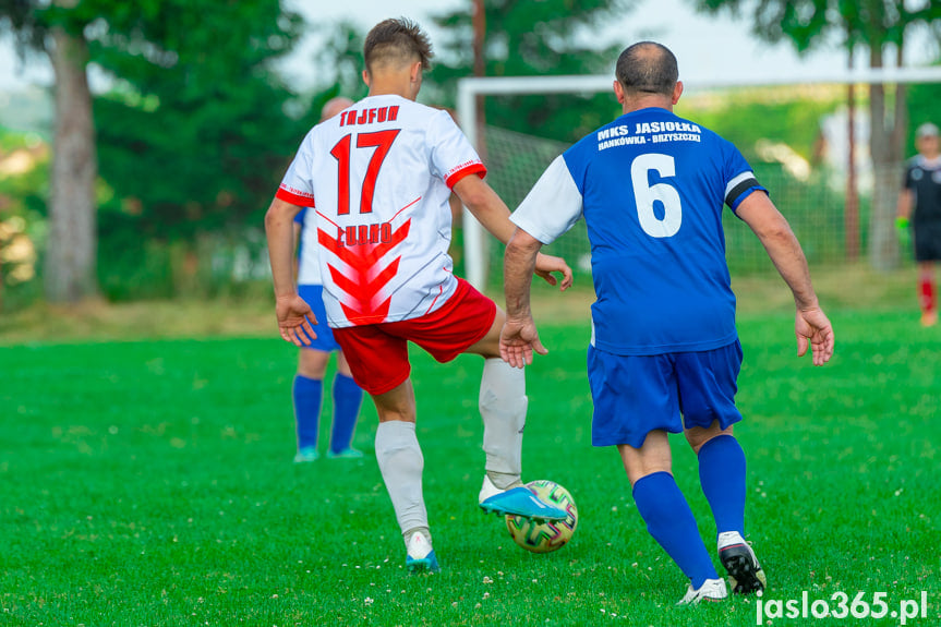 Tajfun Łubno Szlacheckie - Jasiołka Hankówka-Brzyszczki 4:3