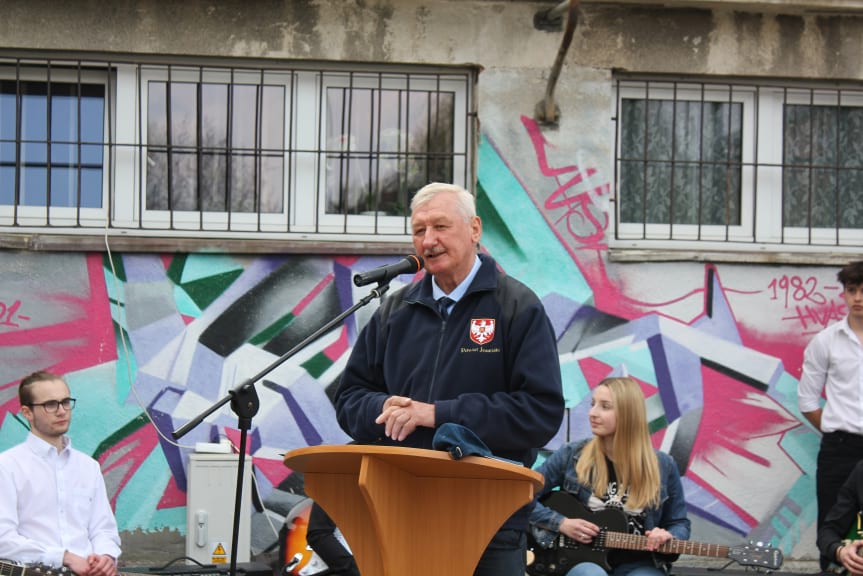 Boisko do piłki ręcznej w Jaśle otwarte