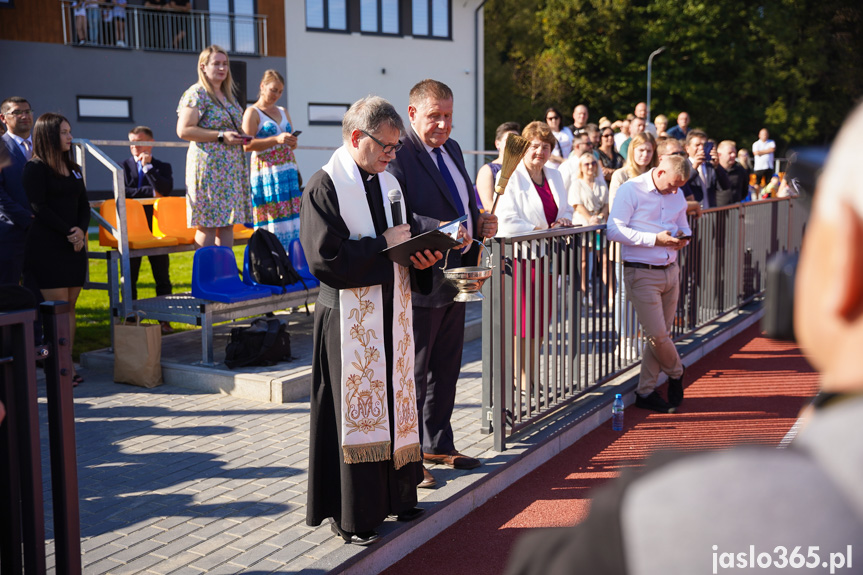 Centrum Kulturalno-Sportowe w Dębowcu