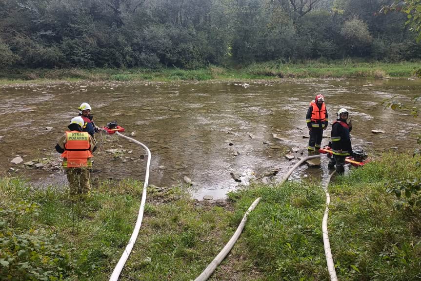 Ćwiczenia strażaków w Mytarzu