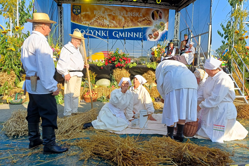 Dożynki Gminne w Woli Cieklińskiej