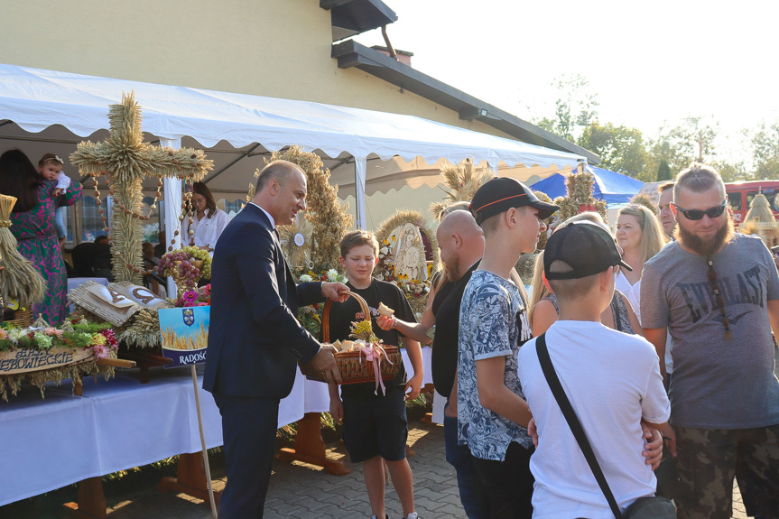 Dożynki Gminne w Woli Cieklińskiej