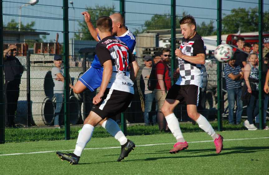 I runda PP: Czarni Jasło - Tempo Nienaszów 2-3