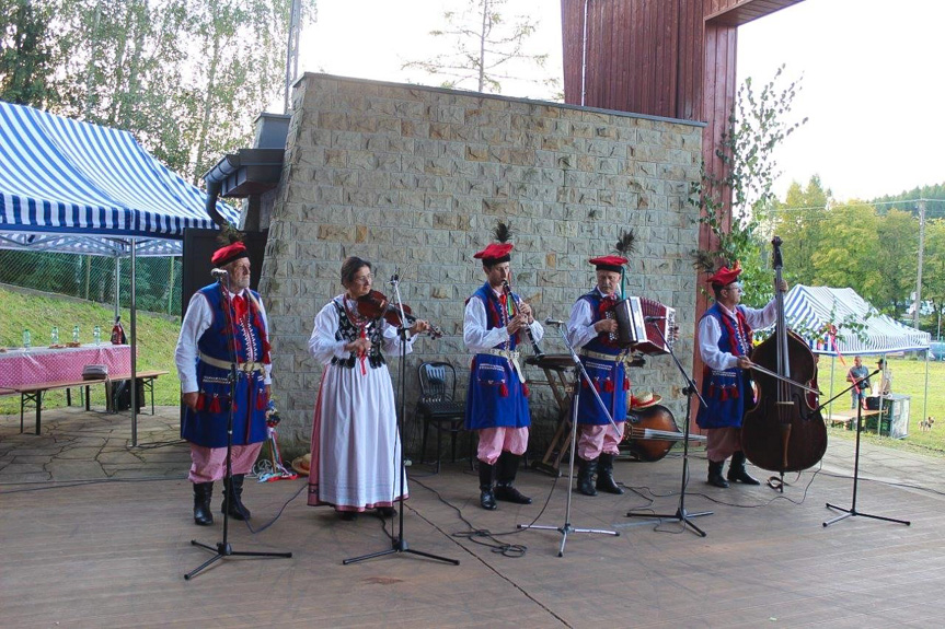 Jesienne tańce z Trzcinicokami