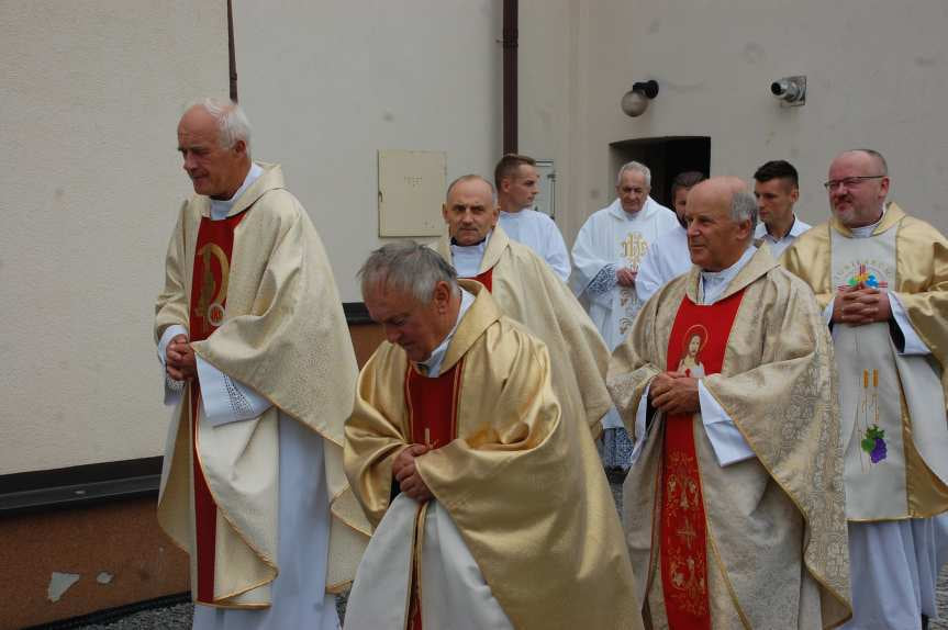 Jubileusz 60-lecia kapłaństwa i 50-lecia pracy w parafii w Nienaszowie księdza Zygmunta Kudyby