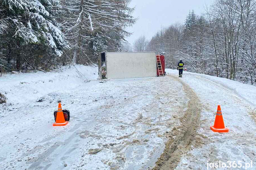 Kolizja ciężarówki w Krempnej