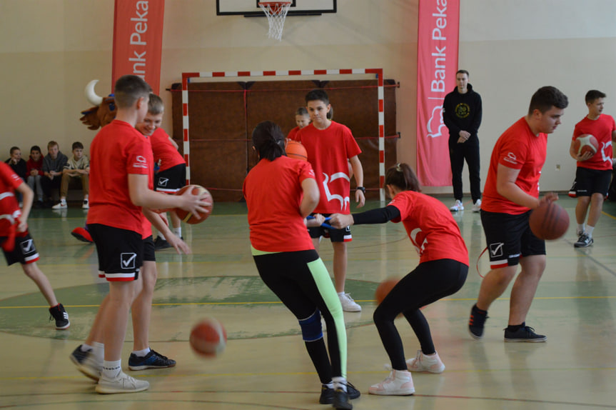 Koszykarski trening z reprezentantką Polski