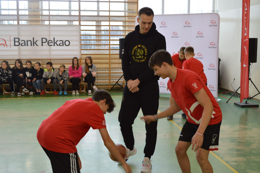 Koszykarski trening z reprezentantką Polski