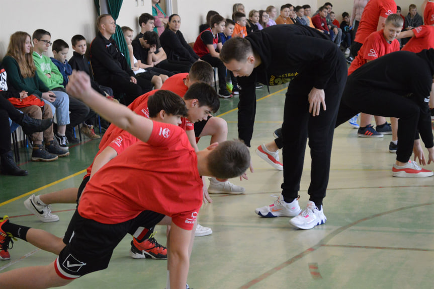 Koszykarski trening z reprezentantką Polski