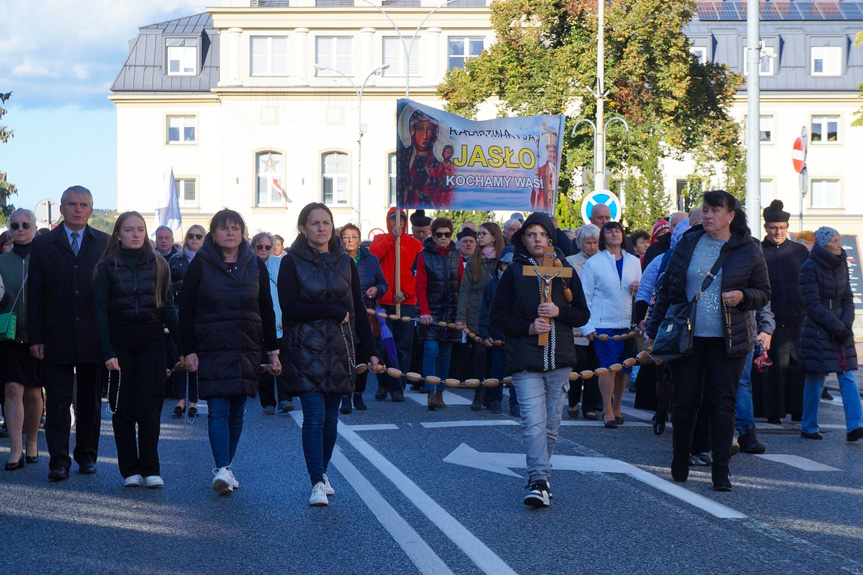 Krucjata Różańcowa przeszła ulicami Jasła