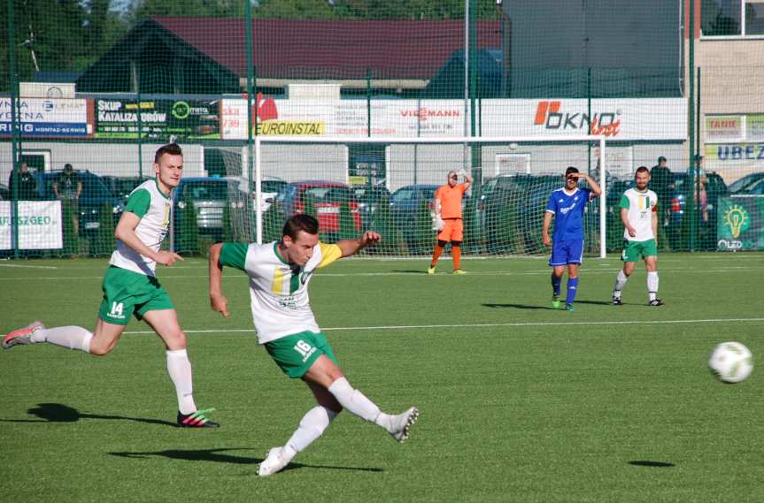 LKS Czeluśnica - Tempo Nienaszów 1-2 