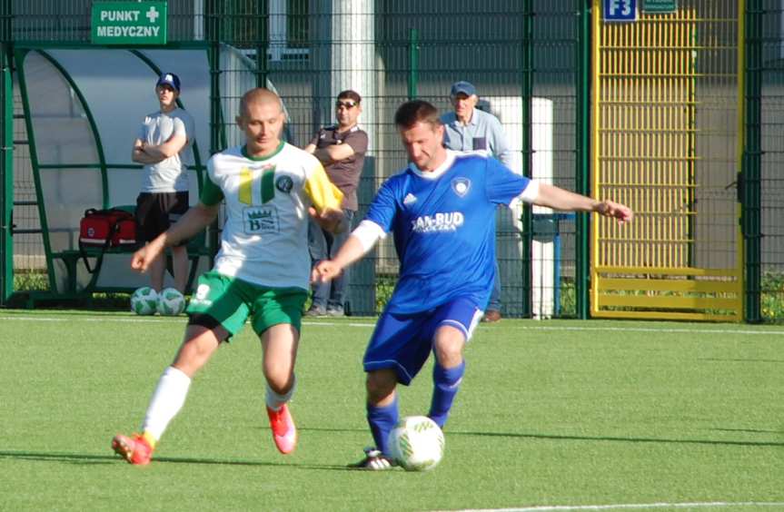 LKS Czeluśnica - Tempo Nienaszów 1-2 