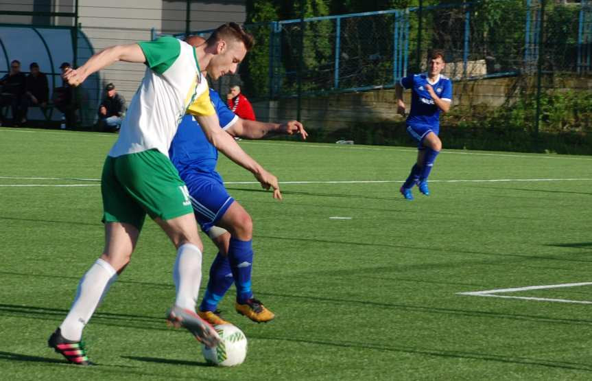 LKS Czeluśnica - Tempo Nienaszów 1-2 