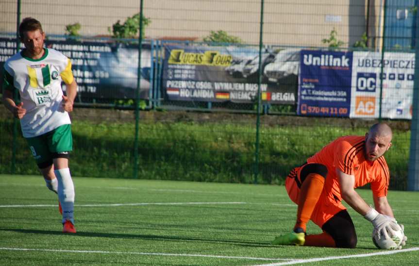 LKS Czeluśnica - Tempo Nienaszów 1-2 