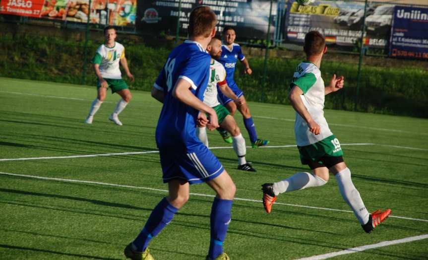 LKS Czeluśnica - Tempo Nienaszów 1-2 