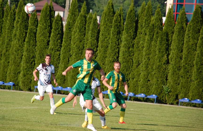 LKS Skołyszyn - LKS Czeluśnica 2-2