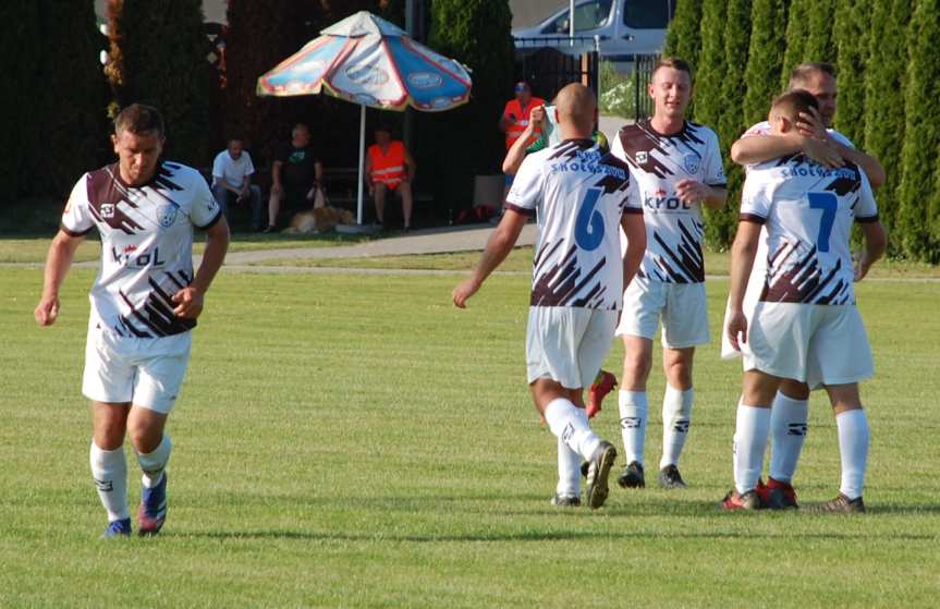 LKS Skołyszyn - LKS Czeluśnica 2-2