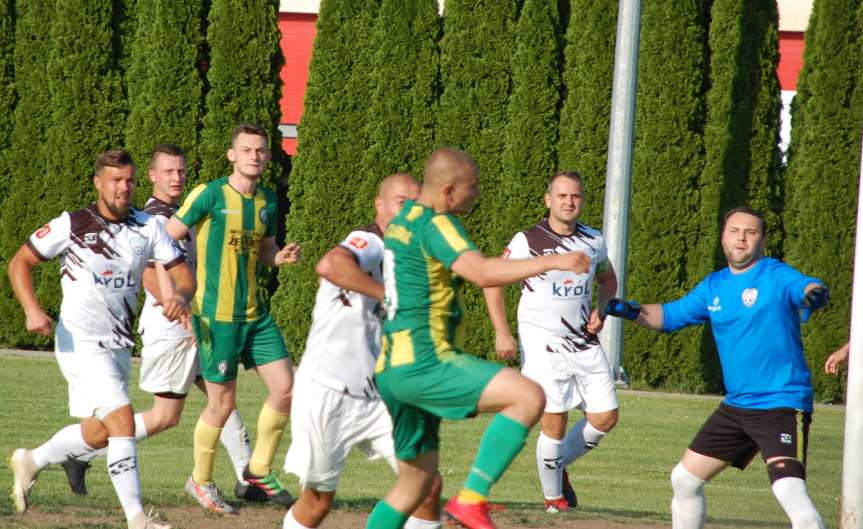 LKS Skołyszyn - LKS Czeluśnica 2-2