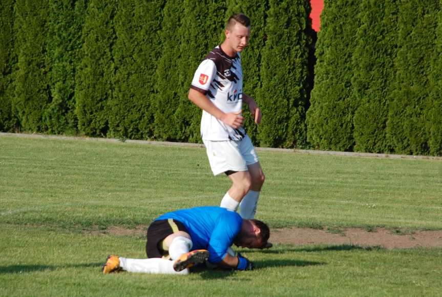 LKS Skołyszyn - LKS Czeluśnica 2-2