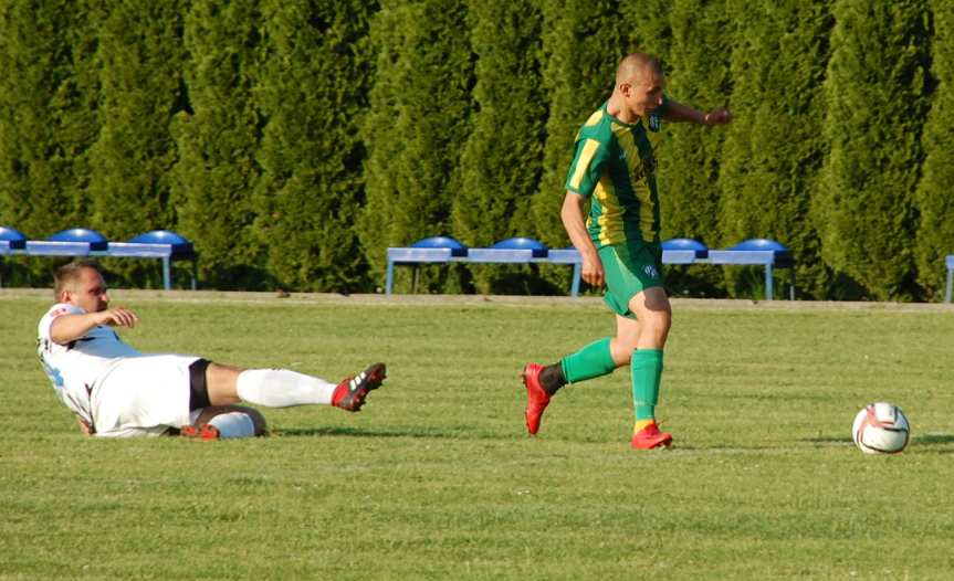 LKS Skołyszyn - LKS Czeluśnica 2-2