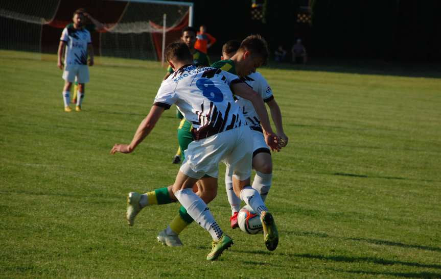 LKS Skołyszyn - LKS Czeluśnica 2-2