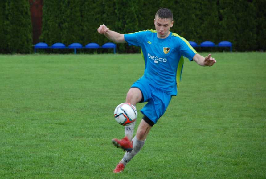 LKS Skołyszyn - Przełom Besko 0-0