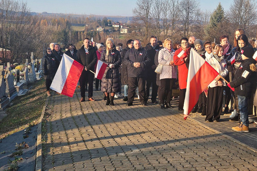 Marsz z okazji 106. rocznicy Święta Niepodległości w Sieklówce