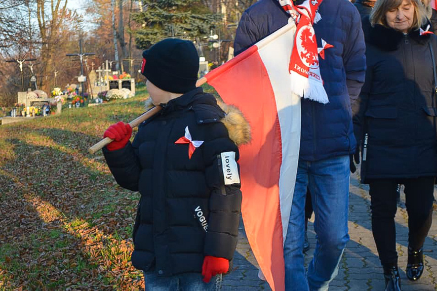 Marsz z okazji 106. rocznicy Święta Niepodległości w Sieklówce