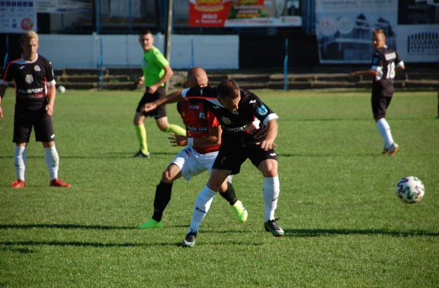 Mecz IV ligi podkarpackiej Czarni 1910 Jasło - Głogovia Głogów Małopolski 3-0