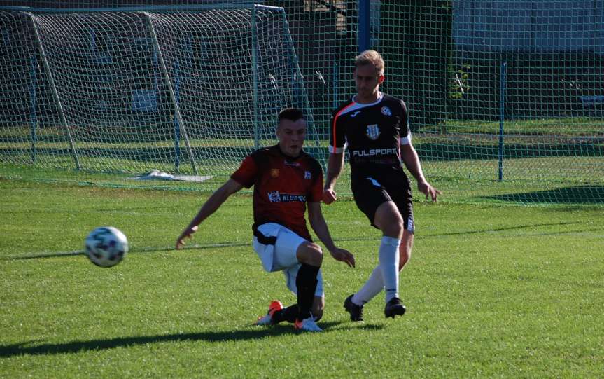 Mecz IV ligi podkarpackiej Czarni 1910 Jasło - Głogovia Głogów Małopolski 3-0