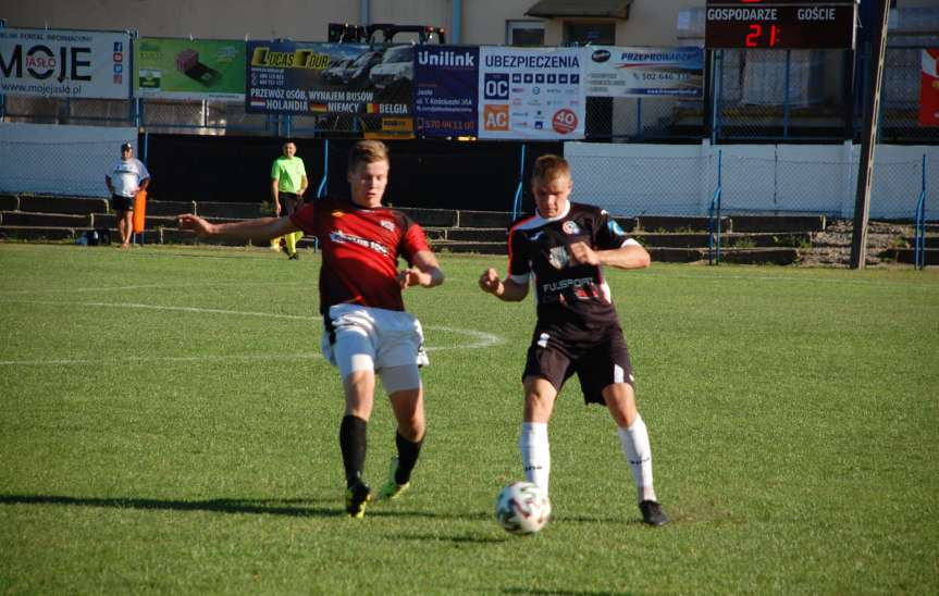 Mecz IV ligi podkarpackiej Czarni 1910 Jasło - Głogovia Głogów Małopolski 3-0