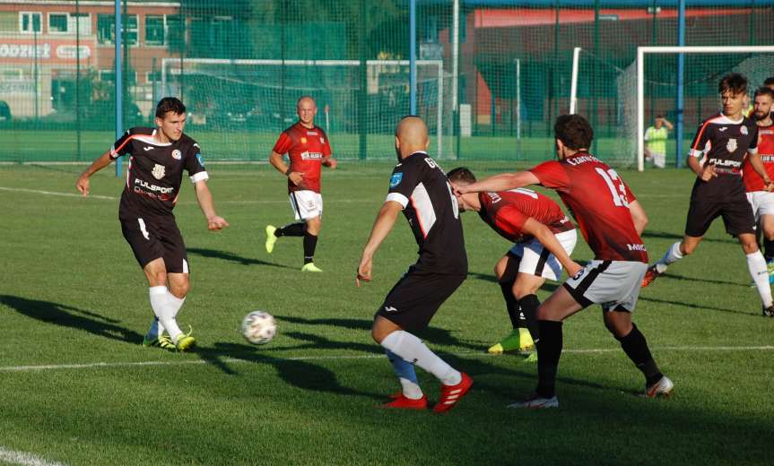 Mecz IV ligi podkarpackiej Czarni 1910 Jasło - Głogovia Głogów Małopolski 3-0