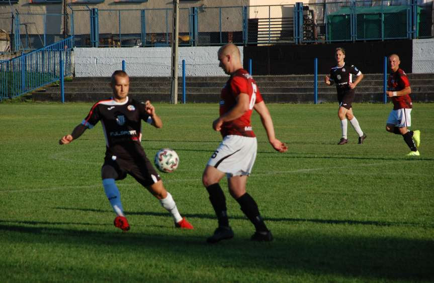 Mecz IV ligi podkarpackiej Czarni 1910 Jasło - Głogovia Głogów Małopolski 3-0