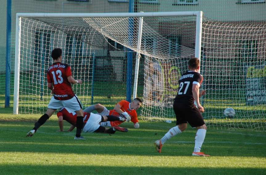 Mecz IV ligi podkarpackiej Czarni 1910 Jasło - Głogovia Głogów Małopolski 3-0