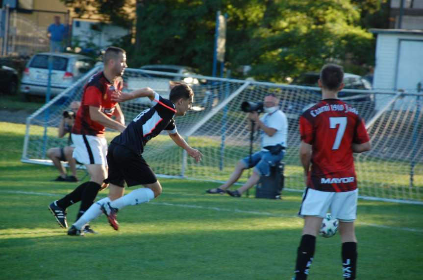 Mecz IV ligi podkarpackiej Czarni 1910 Jasło - Głogovia Głogów Małopolski 3-0