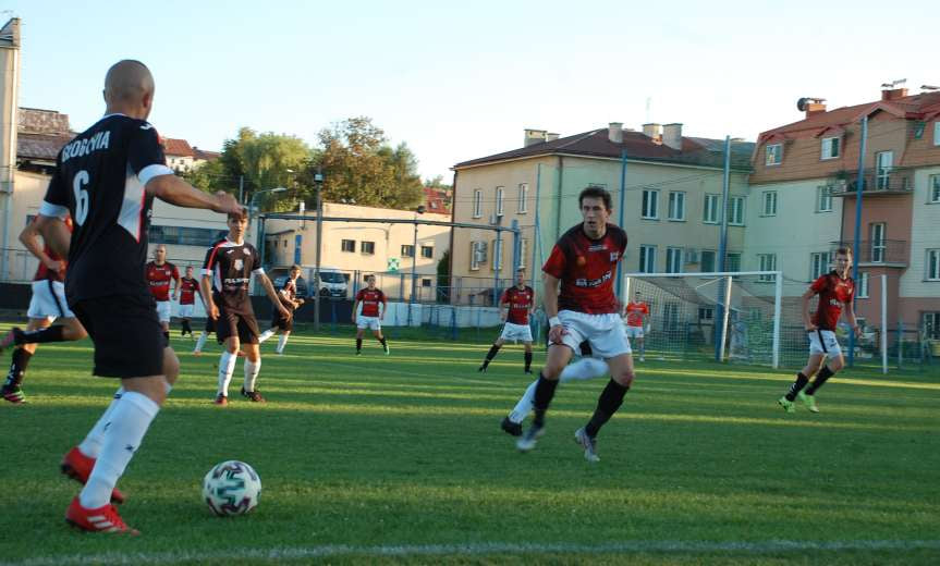 Mecz IV ligi podkarpackiej Czarni 1910 Jasło - Głogovia Głogów Małopolski 3-0