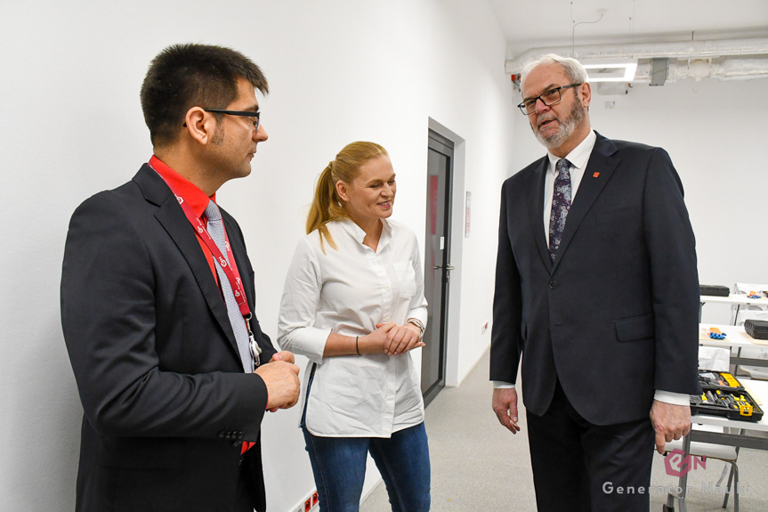 Ministra edukacji Barbara Nowacka spotkała się z młodymi jaślanami