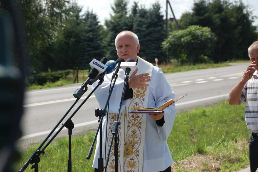 Minister infrastruktury Andrzej Adamczyk w Przysiekach i Desznicy