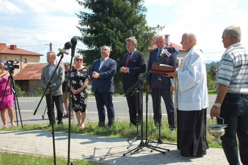 Minister infrastruktury Andrzej Adamczyk w Przysiekach i Desznicy