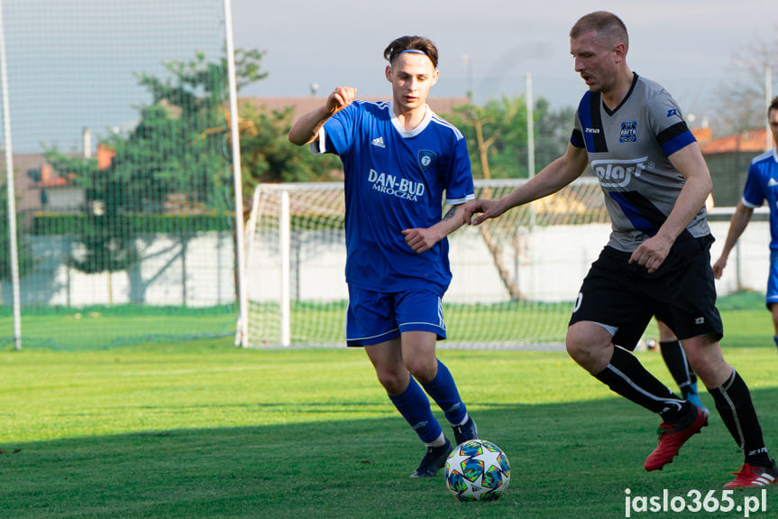 Nafta Jedlicze - Tempo Nienaszów 1:1