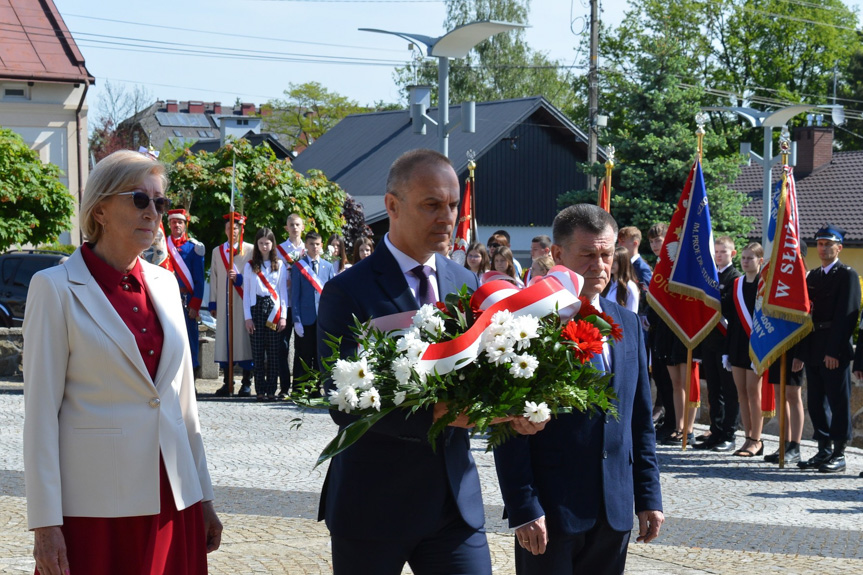 Obchody 3 maja w Dębowcu