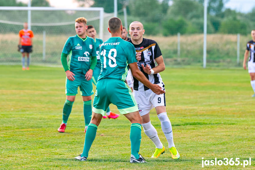 Partyzant Targowiska - Czarni 1910 Jasło 0:1