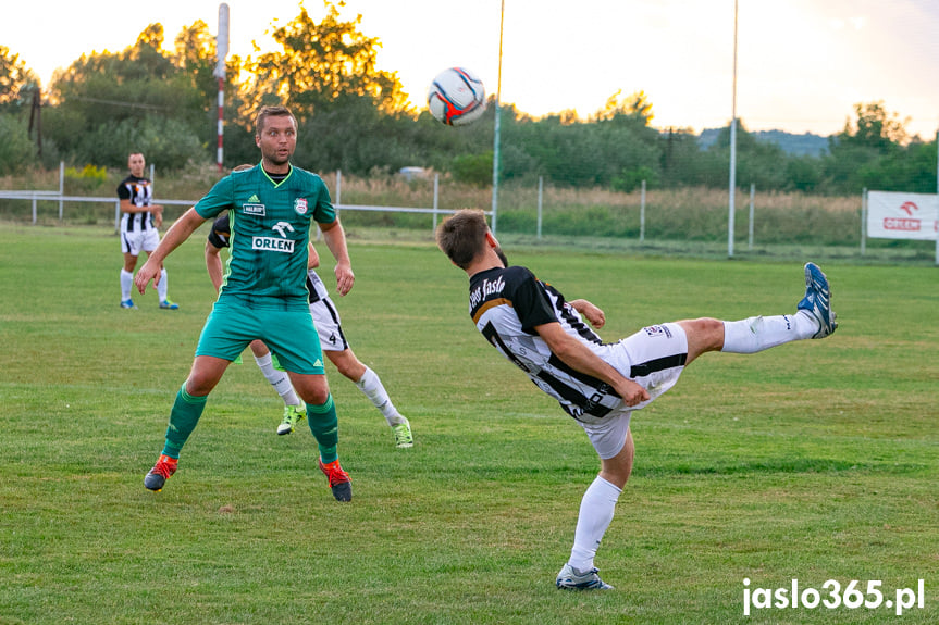 Partyzant Targowiska - Czarni 1910 Jasło 0:1