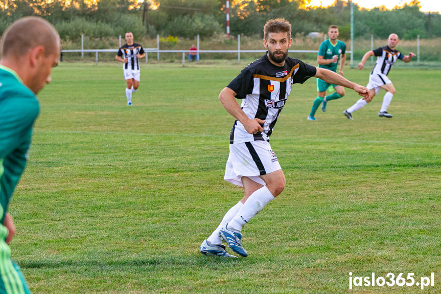 Partyzant Targowiska - Czarni 1910 Jasło 0:1